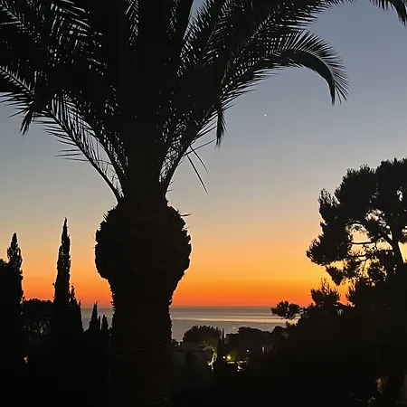 The Address Cassis-2